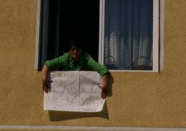Zapaliću kuću, deložiraće me samo preko mene mrtve