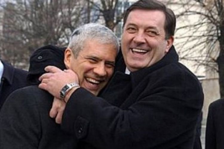 Dodik čestitao Tadiću kandidaturu za EU