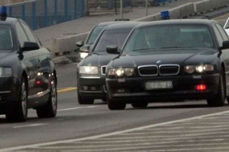 Naletio na Dačićevu kolonu