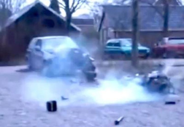 Kako zamijeniti motor golfa u nekoliko sekundi (VIDEO)