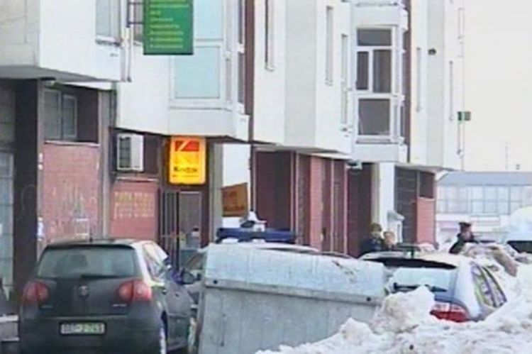 Elvir Korać majku gledao u oči dok je pucao, a sestru živu zakopao