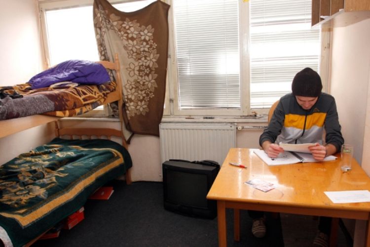 Banjaluka: Studenti u borbi za prozore i vrata