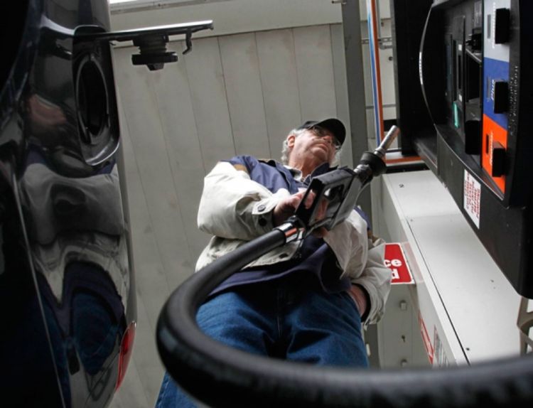 Država na litri benzina uzima više od marke