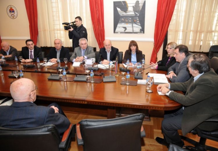 RS stabilna, ali joj predstoje iskušenja