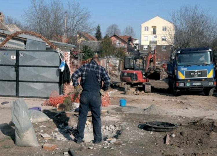 U Šilerovoj pronađen arsenal Zemunskog klana?
