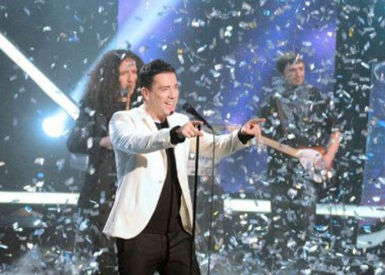 Željko pjeva Nije ljubav stvar na Eurosongu (VIDEO)