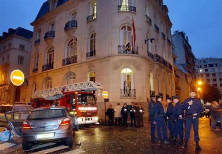 Eksplozija bombe ispred Ambasade Indonezije u Parizu