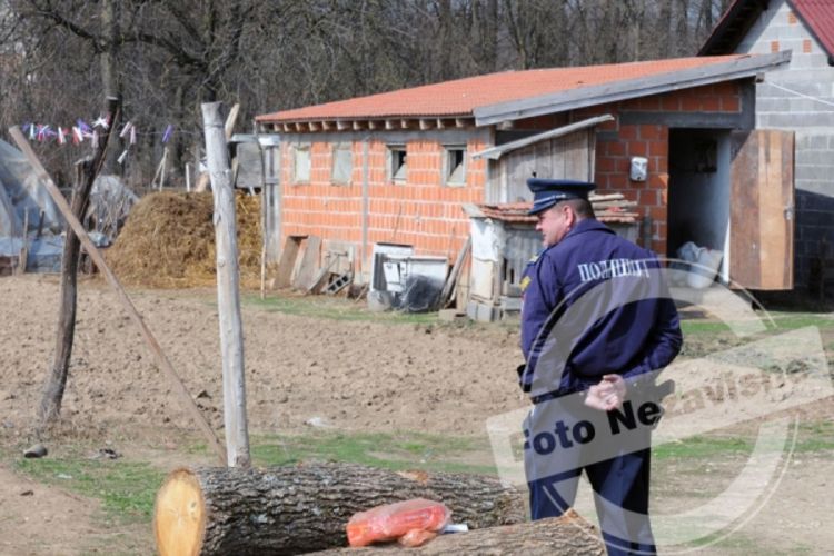 Stravičan zločin u Gradišci: Supružnici ubili novorođenče i zakopali ga iza štale (FOTO)
