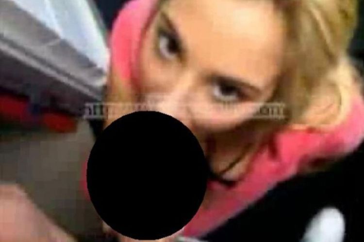 Zvijezda X Factora priznala: Istina je, ja sam u  porniću (VIDEO)