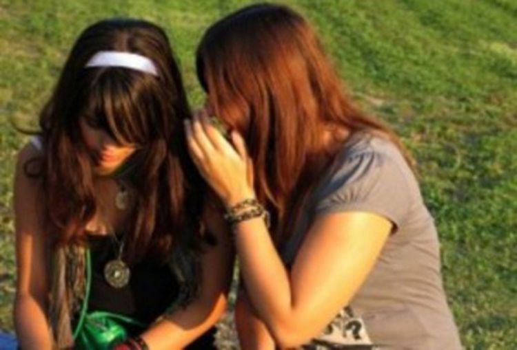 U mnogim školama postoje veze učenika i profesora, direktori ćute o tome