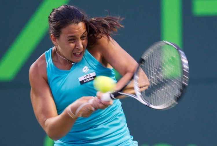 Bartoli eliminisala Azarenku