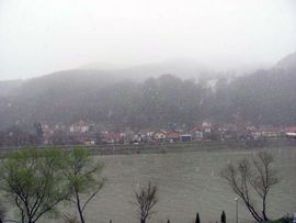 Snijeg jutros zabijelio Zvornik (FOTO)