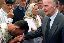 Izetbegović manipulisao brojem stradalih u Srebrenici?