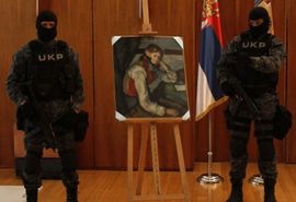 Tajni agent vozio Pink pantere glumeći taksistu