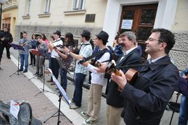 Zvuci tambure mamili prolaznike u Gospodskoj