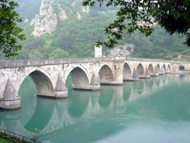 Spomeničko blago BiH žrtva tri istorijske memorije