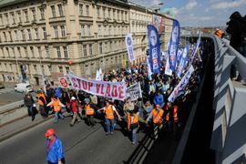 Česi marširaju: Kad nepravda postane norma, otpor postaje obaveza
