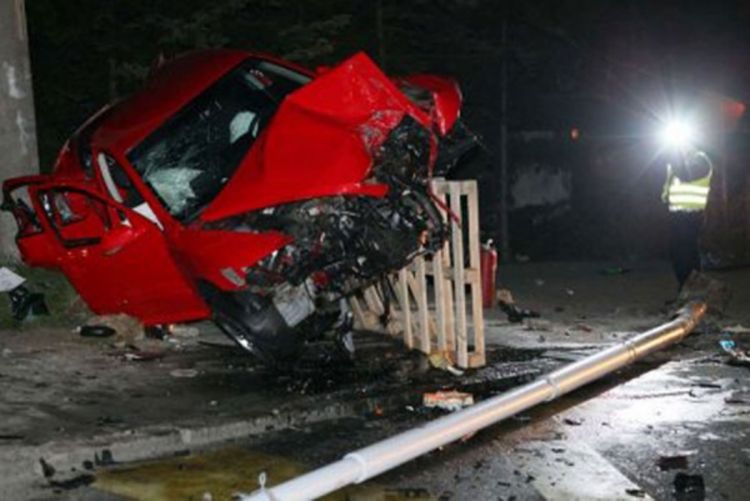 Vozač automobila koji je usmrtio dvoje pješaka u teškom stanju