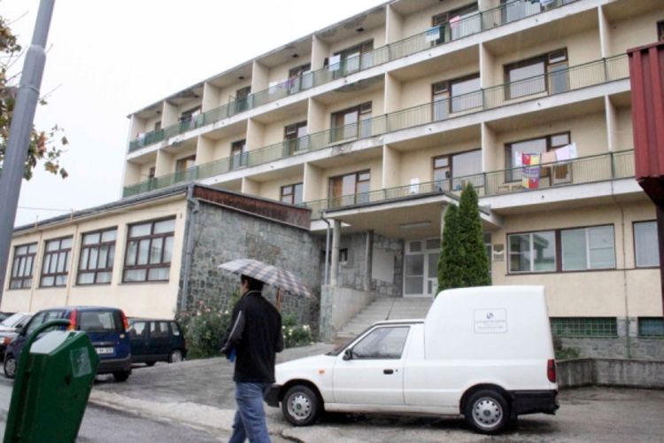 Studentski domovi u Sarajevu: Zapošljavaju radnike, a studentima krov propada