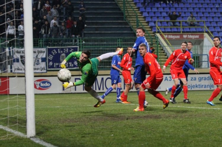Rođeni jure gol za istoriju