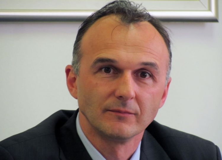 Pretučeni maloljetnik treba da razgovara sa policijom
