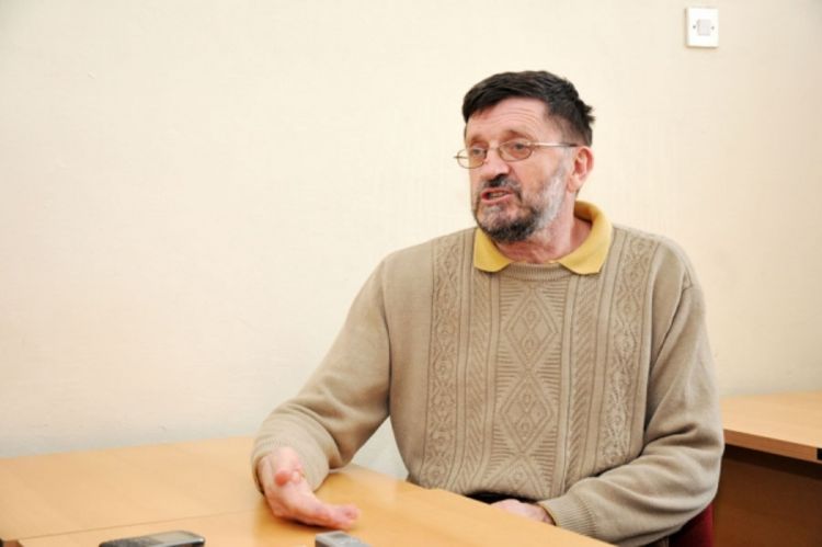 Profesor matematike dva puta napadnut