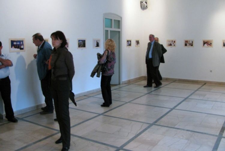 Otvorena izložba fotografija Srne