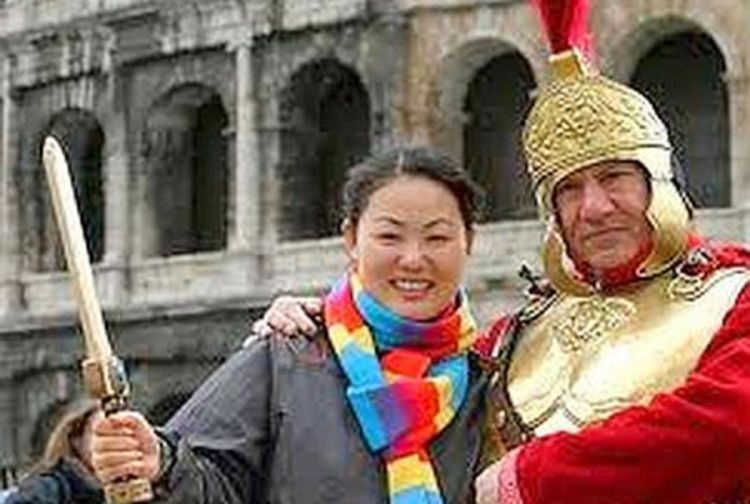 Gladijatori zauzeli rimski Koloseum