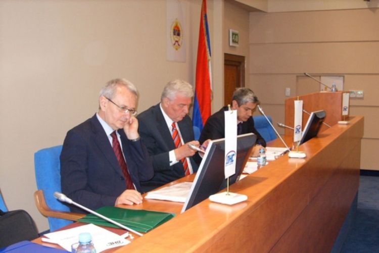 DNS samostalno na izbore u većini opština