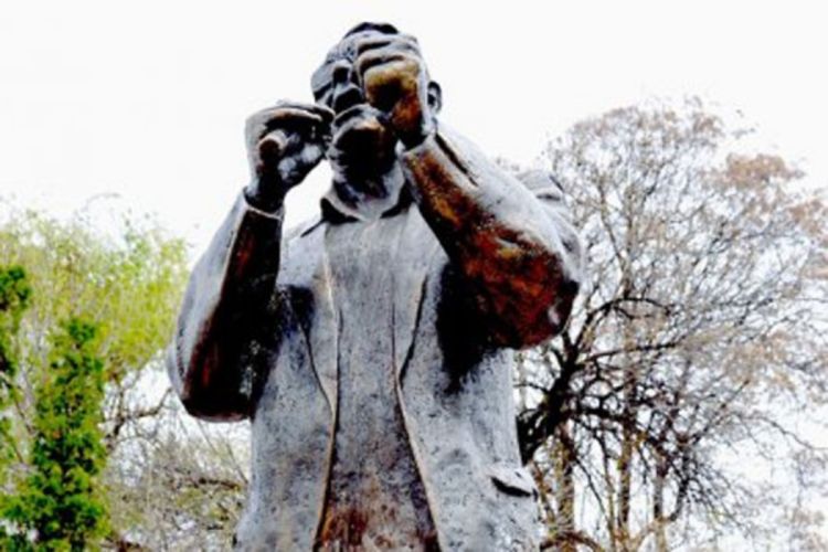 Ponovo oskrnavljen spomenik Šabanu Bajramović