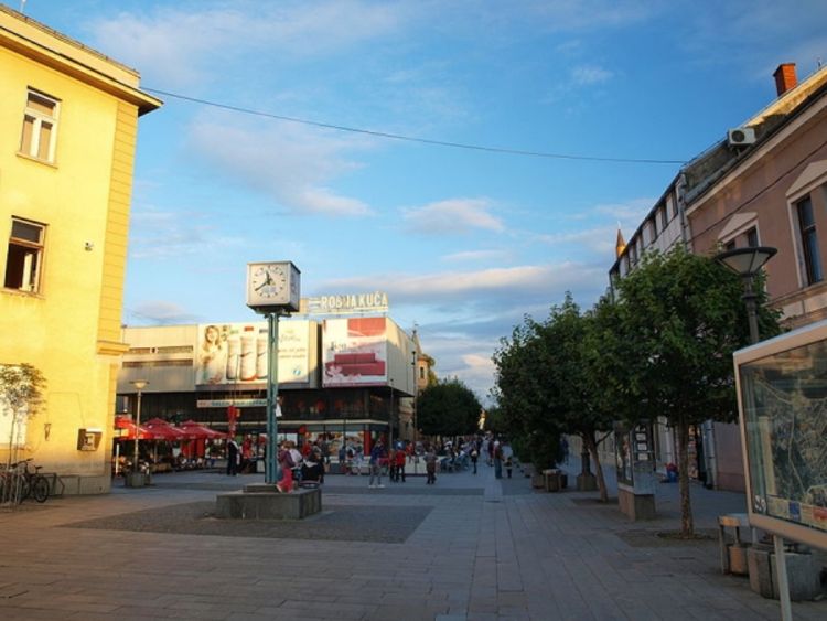 Kozarska Dubica  slavi 27. aprila