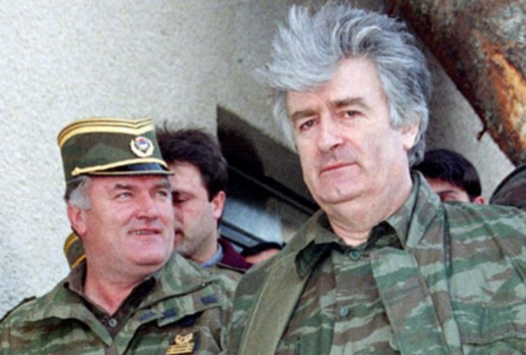 Mladić prisluškivao Karadžića
