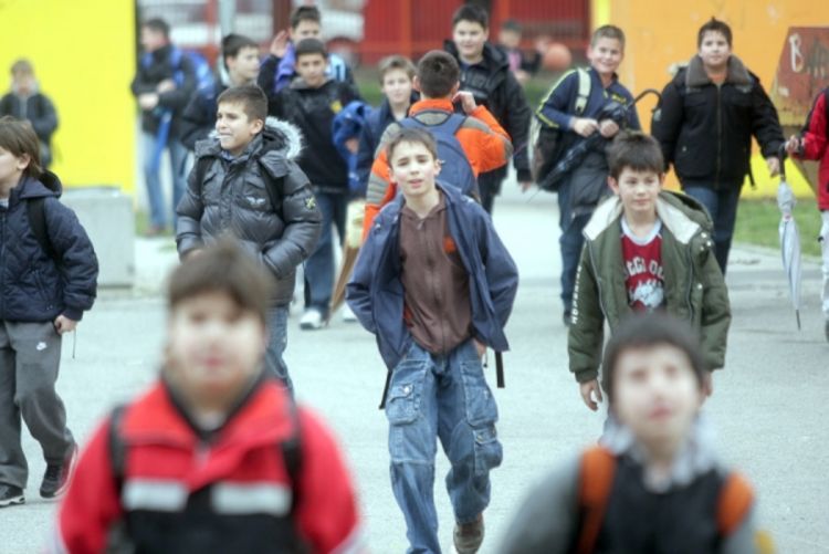 Svake godine 130 odjeljenja manje