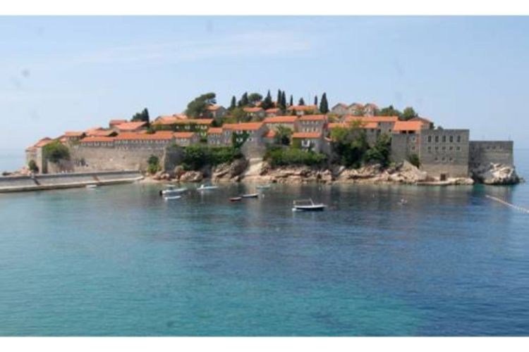 Otvoren grad-hotel Sveti Stefan