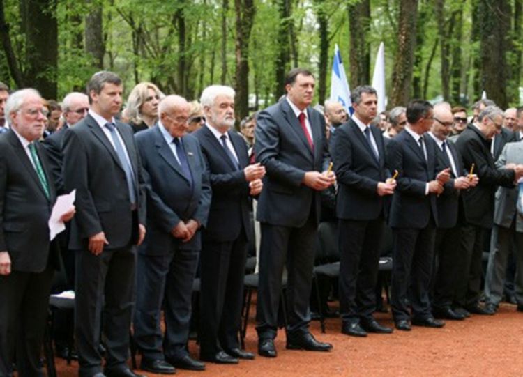 Dodik : Srpska-zajednica posvećena miru