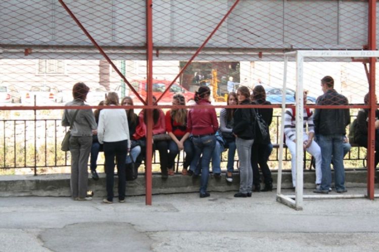Školovanje napustila čak 402 srednjoškolca