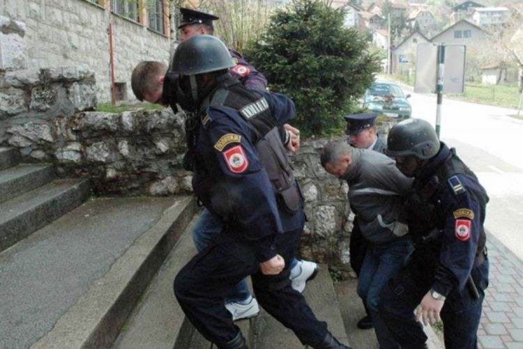 Predložen pritvor zbog falsifikovanja isprava