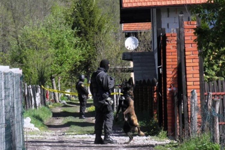 Pucnjava u Tuzli: Dilerka droge ranila dva policajca