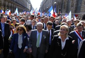 U Parizu tri marša