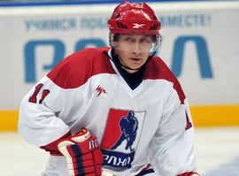 Putin u ulozi hokejaša