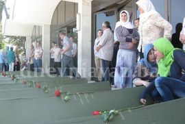 Bratunac: Sahranjena 34 identifikovana tijela stradalih Bošnjaka