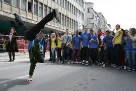 Hiljade maturanata širom BiH plesalo za Ginisov rekord