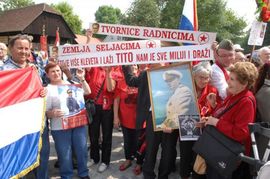 Više od 8.000 Titovih poštovalaca okupilo se u Kumrovcu