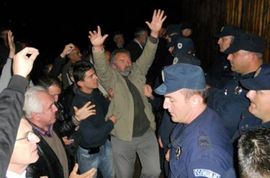 Policija spriječila napad Artemijevih pristalica na sveštenike SPC