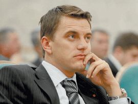 Hadžić: Danas odluka ko ostaje u vlasti