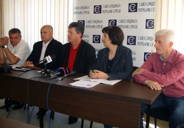 Niska primanja i nemogućnost sindikalnog organizovanja u RS