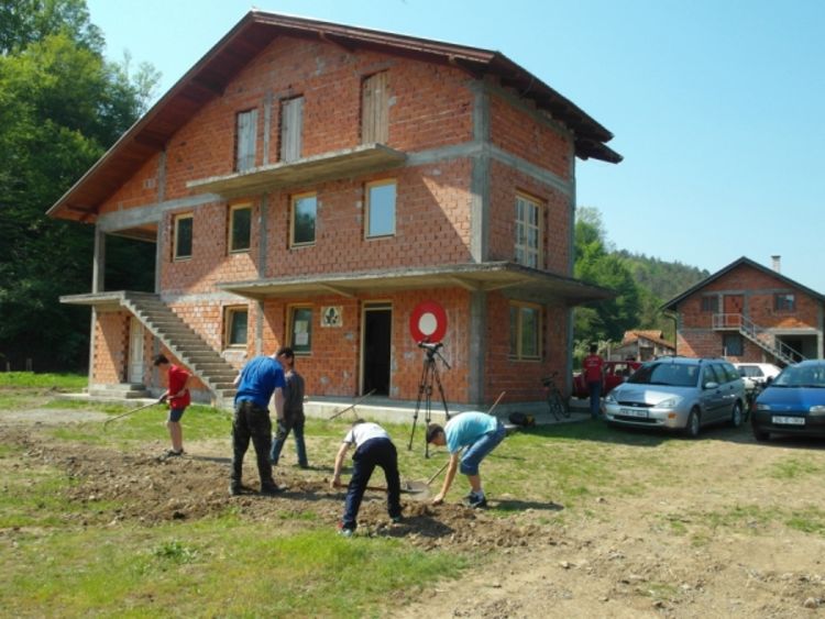 Petrovo: Izviđači uređivali okolinu