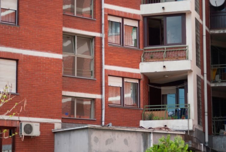 Prijedorčanin izvršio samoubistvo skokom sa terase 