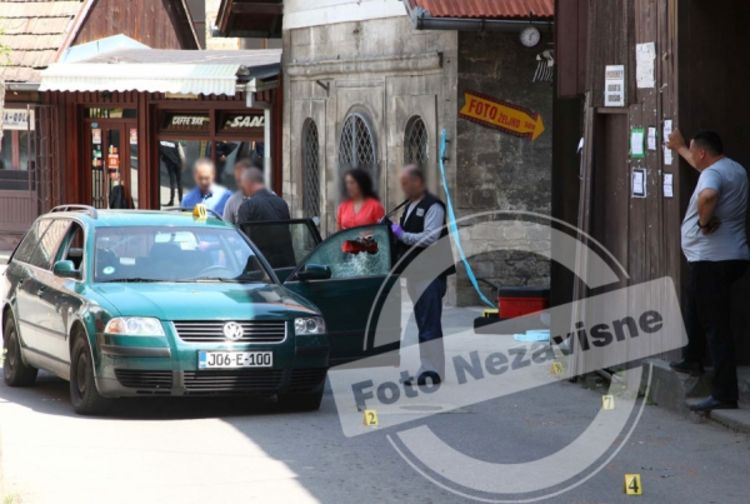 Jajce pod opsadom: Policija ubila jednog razbojnika, ostale traži u šumi