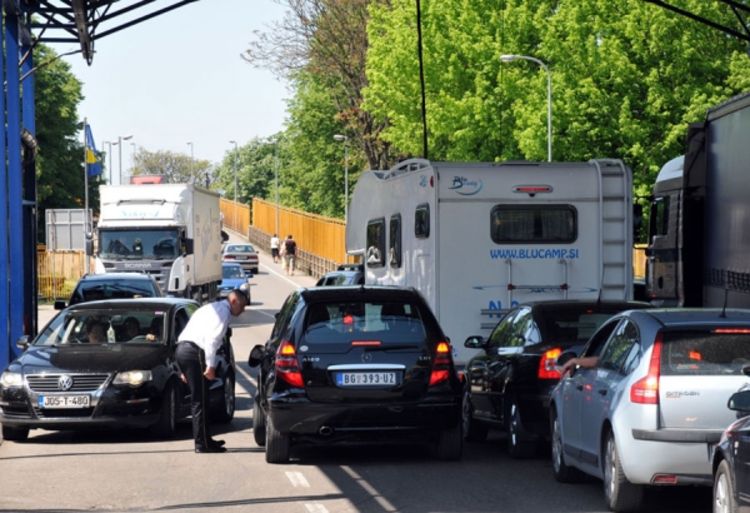 Manje gužve na granicama